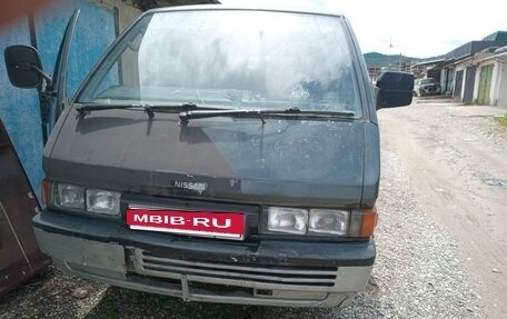 Nissan Largo III (W30), 1987 год, 110 000 рублей, 2 фотография