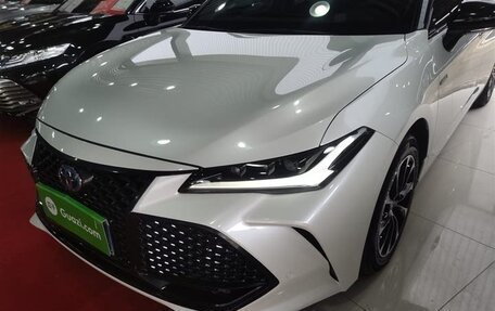 Toyota Avalon, 2022 год, 2 650 000 рублей, 4 фотография