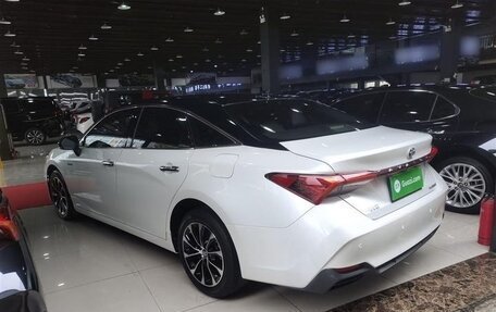 Toyota Avalon, 2022 год, 2 650 000 рублей, 5 фотография