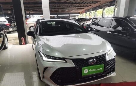 Toyota Avalon, 2022 год, 2 650 000 рублей, 3 фотография