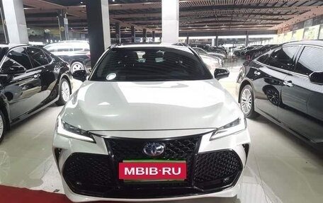 Toyota Avalon, 2022 год, 2 650 000 рублей, 2 фотография
