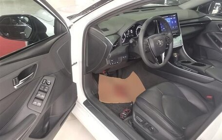 Toyota Avalon, 2022 год, 2 650 000 рублей, 21 фотография