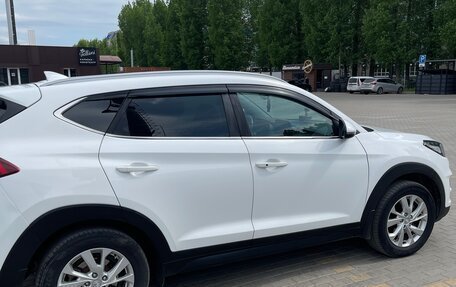Hyundai Tucson III, 2018 год, 2 300 000 рублей, 2 фотография