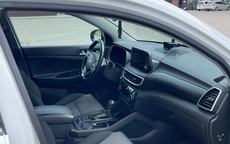 Hyundai Tucson III, 2018 год, 2 300 000 рублей, 8 фотография
