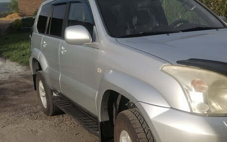 Toyota Land Cruiser Prado 120 рестайлинг, 2006 год, 2 300 000 рублей, 6 фотография