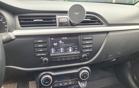KIA Rio IV, 2018 год, 1 250 000 рублей, 4 фотография