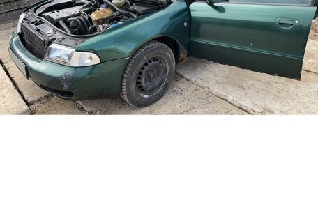 Audi A4, 1999 год, 300 000 рублей, 7 фотография