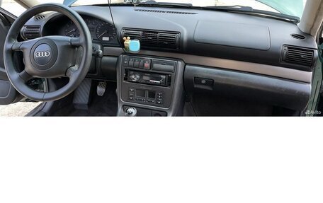 Audi A4, 1999 год, 300 000 рублей, 18 фотография