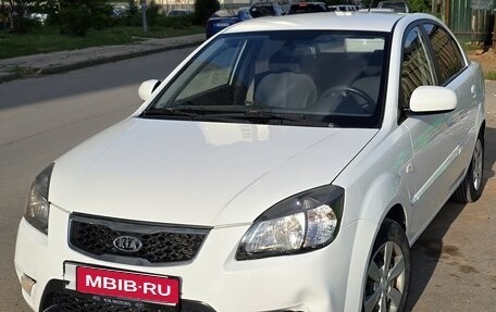 KIA Rio II, 2010 год, 600 000 рублей, 1 фотография