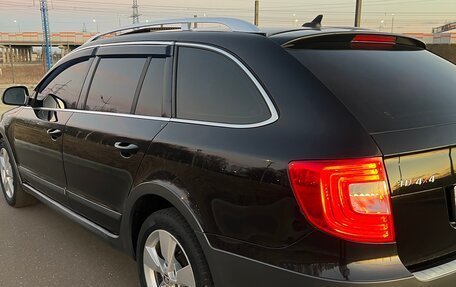 Skoda Superb III рестайлинг, 2012 год, 1 680 000 рублей, 25 фотография