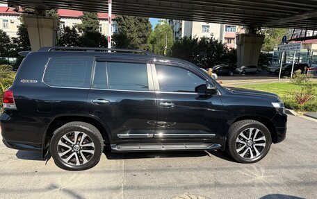 Toyota Land Cruiser 200, 2018 год, 7 270 000 рублей, 3 фотография