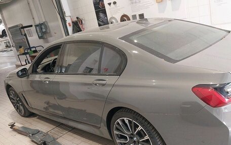 BMW 7 серия, 2021 год, 7 150 000 рублей, 3 фотография