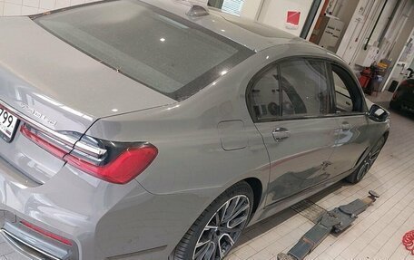 BMW 7 серия, 2021 год, 7 150 000 рублей, 4 фотография