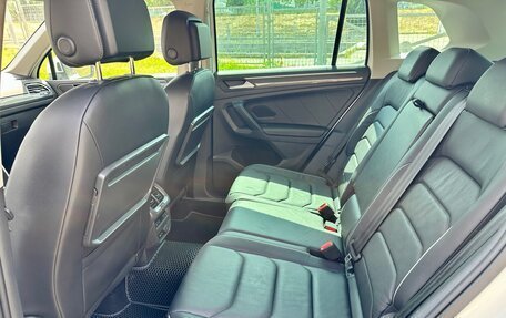 Volkswagen Tiguan II, 2020 год, 2 590 000 рублей, 11 фотография