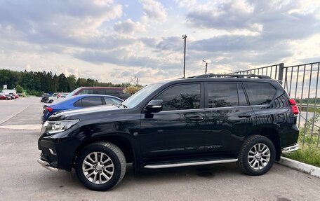 Toyota Land Cruiser Prado 150 рестайлинг 2, 2019 год, 5 000 000 рублей, 2 фотография