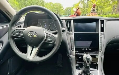 Infiniti Q50 I рестайлинг, 2021 год, 2 100 000 рублей, 8 фотография