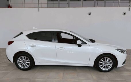 Mazda Axela, 2015 год, 1 350 000 рублей, 4 фотография