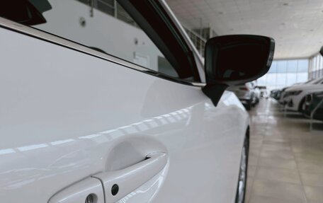 Mazda Axela, 2015 год, 1 350 000 рублей, 24 фотография