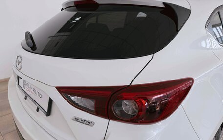 Mazda Axela, 2015 год, 1 350 000 рублей, 23 фотография