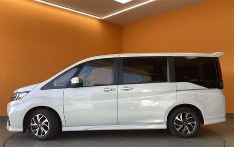 Honda Stepwgn IV, 2021 год, 1 900 855 рублей, 3 фотография