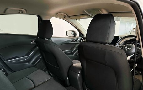 Mazda Axela, 2015 год, 1 350 000 рублей, 34 фотография