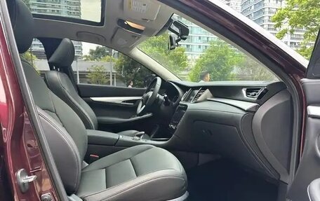 Infiniti Q50 I рестайлинг, 2022 год, 2 060 000 рублей, 7 фотография