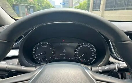 Infiniti Q50 I рестайлинг, 2022 год, 2 060 000 рублей, 10 фотография