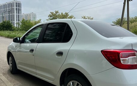Renault Logan II, 2018 год, 620 000 рублей, 3 фотография