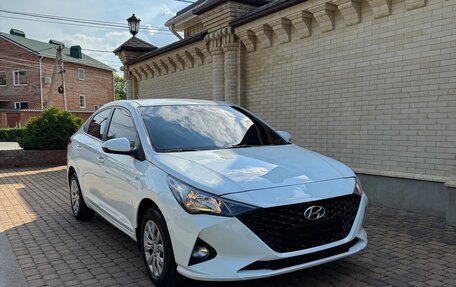 Hyundai Solaris II рестайлинг, 2019 год, 1 250 000 рублей, 3 фотография