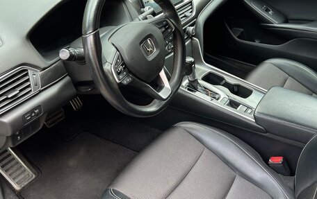 Honda Accord IX рестайлинг, 2018 год, 1 990 000 рублей, 9 фотография