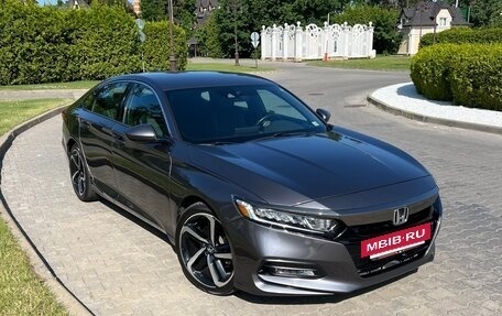 Honda Accord IX рестайлинг, 2018 год, 1 990 000 рублей, 6 фотография