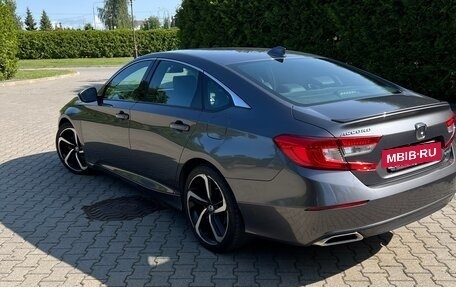 Honda Accord IX рестайлинг, 2018 год, 1 990 000 рублей, 2 фотография