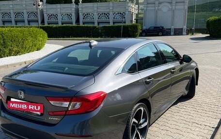 Honda Accord IX рестайлинг, 2018 год, 1 990 000 рублей, 7 фотография