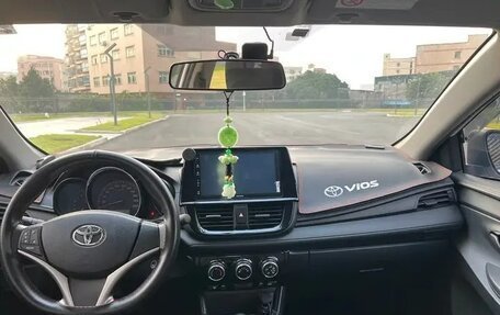 Toyota Vios III, 2022 год, 1 180 000 рублей, 5 фотография
