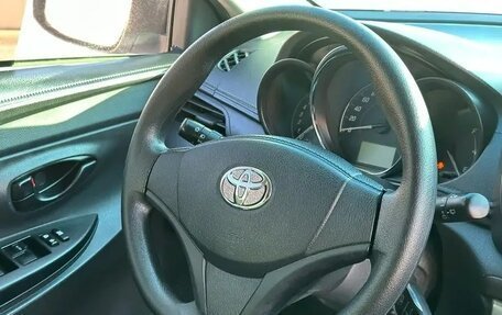 Toyota Yaris XP150 рестайлинг, 2020 год, 1 210 000 рублей, 6 фотография