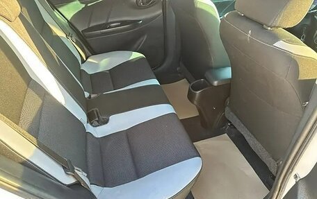 Toyota Yaris XP150 рестайлинг, 2020 год, 1 210 000 рублей, 9 фотография