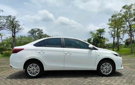 Toyota Vios III, 2021 год, 1 210 000 рублей, 6 фотография