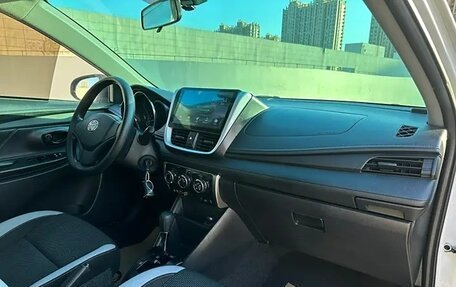 Toyota Yaris XP150 рестайлинг, 2020 год, 1 210 000 рублей, 39 фотография
