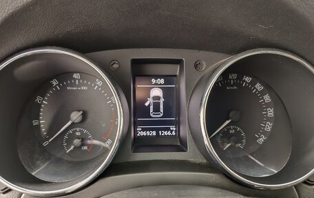 Skoda Yeti I рестайлинг, 2012 год, 840 000 рублей, 13 фотография