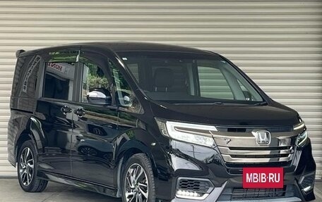Honda Stepwgn IV, 2021 год, 1 790 855 рублей, 3 фотография