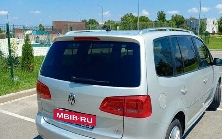 Volkswagen Touran III, 2011 год, 1 220 000 рублей, 8 фотография