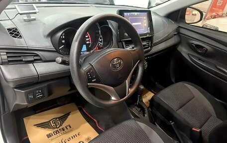 Toyota Vios III, 2022 год, 1 230 000 рублей, 30 фотография