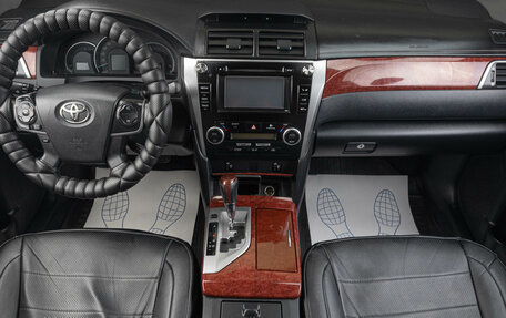 Toyota Camry, 2014 год, 1 699 000 рублей, 7 фотография