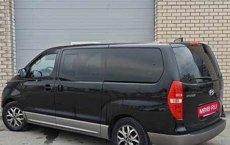 Hyundai H-1 II рестайлинг, 2019 год, 2 639 000 рублей, 5 фотография