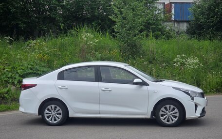 KIA Rio IV, 2022 год, 1 200 000 рублей, 3 фотография