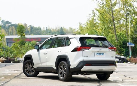 Toyota RAV4, 2025 год, 3 310 999 рублей, 5 фотография