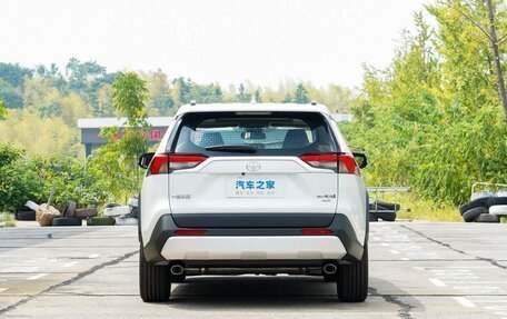 Toyota RAV4, 2025 год, 3 310 999 рублей, 6 фотография