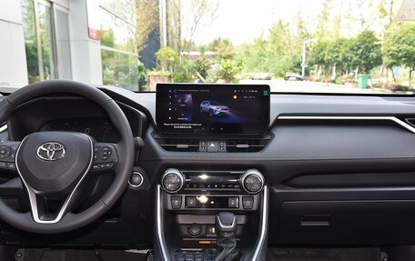 Toyota RAV4, 2025 год, 3 310 999 рублей, 12 фотография