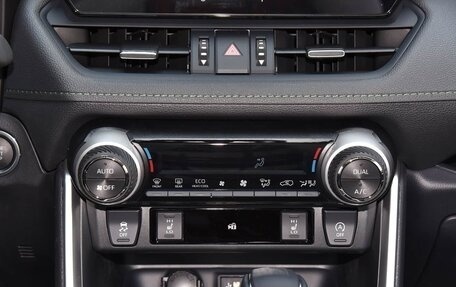 Toyota RAV4, 2025 год, 3 310 999 рублей, 18 фотография
