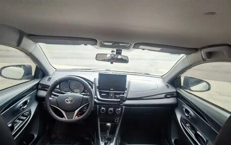 Toyota Yaris XP150 рестайлинг, 2020 год, 1 230 000 рублей, 13 фотография